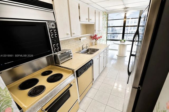 5 of 32 - 230 174th Street #1916, Sunny Isles Beach, FL