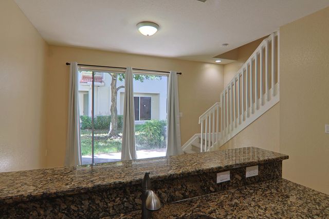 4 of 25 - 21211 Nw 14th Place #3-27, Miami Gardens, FL