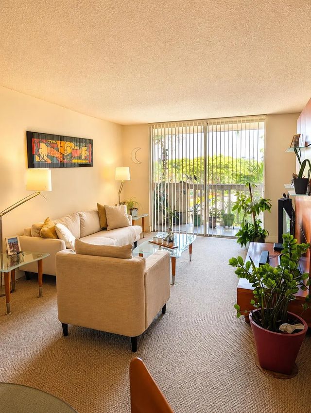 3 of 14 - 1800 Sans Souci Boulevard #424, North Miami, FL