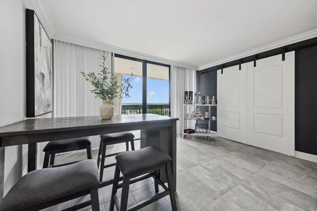 5 of 14 - 2400 Presidential Way #1006, West Palm Beach, FL