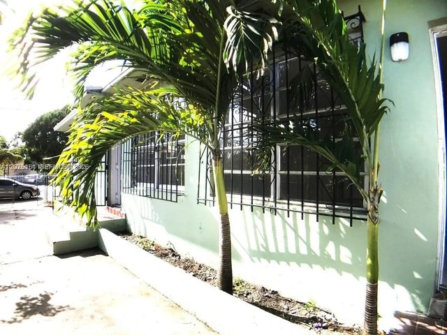 3 of 11 - 1321 Nw 28th Street, Miami, FL