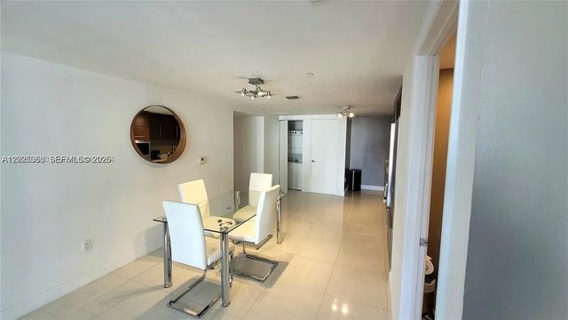 5 of 8 - 485 Brickell Avenue #2311, Miami, FL