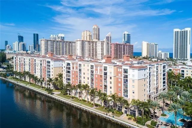 17150 N Bay Road #2808, Sunny Isles Beach