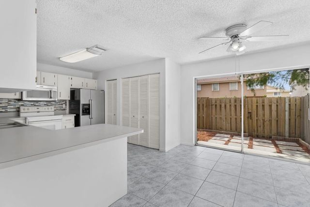 2 of 53 - 12212 Nw 36th Place, Sunrise, FL