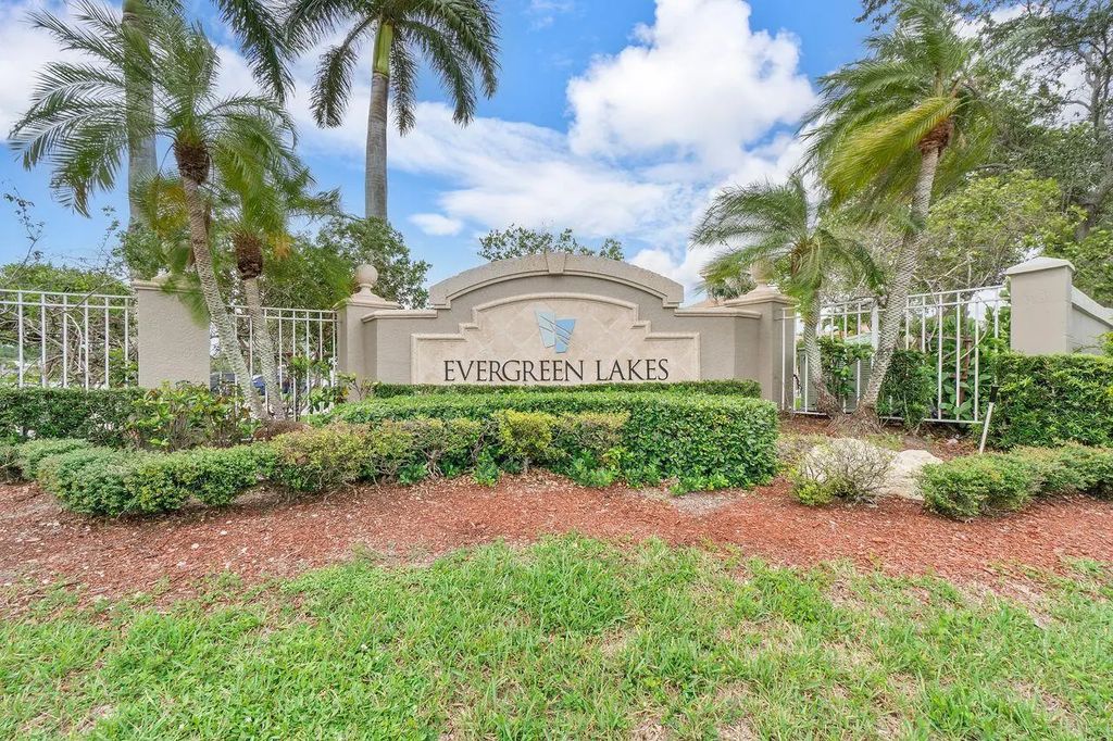 5011 Wiles Road #unit 303, Coconut Creek
