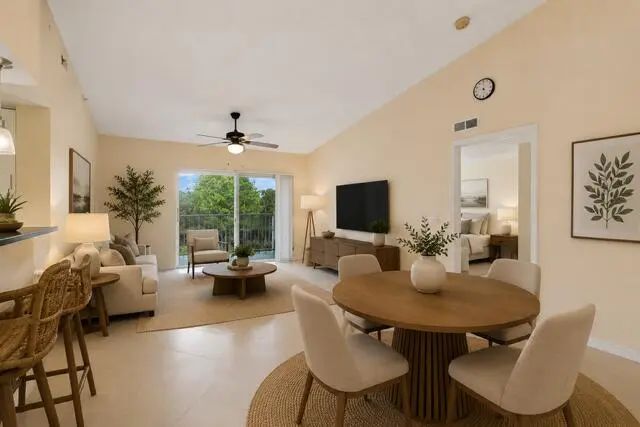 4 of 35 - 5011 Wiles Road #unit 303, Coconut Creek, FL