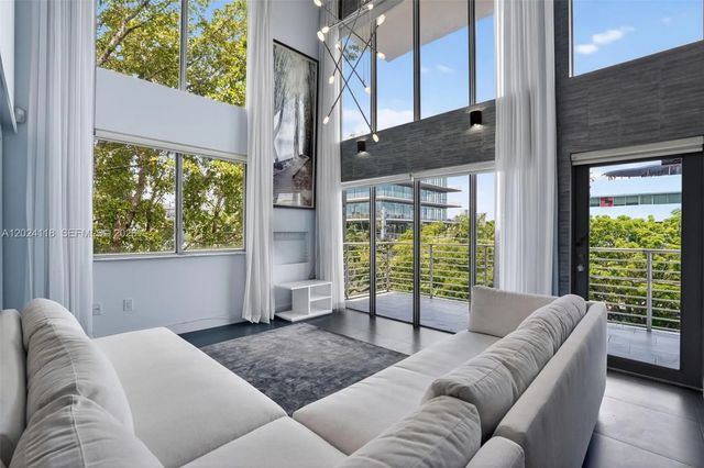 4 of 48 - 900 4th Street #6, Miami Beach, FL