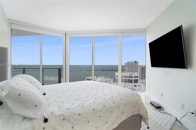 2 of 33 - 1300 Brickell Bay Drive #3402, Miami, FL