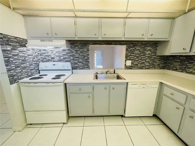 2 of 10 - 2800 Nw 56th Avenue #g207, Lauderhill, FL