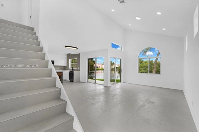 4 of 68 - 1089 Se 6th Avenue, Dania Beach, FL