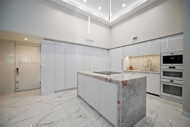 4 of 31 - 1800 S Ocean Drive #310, Hallandale Beach, FL