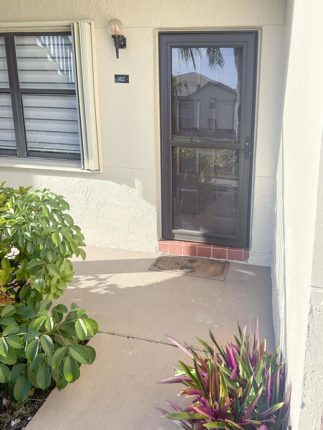 5 of 24 - 7665 Tahiti Lane #102, Lake Worth, FL