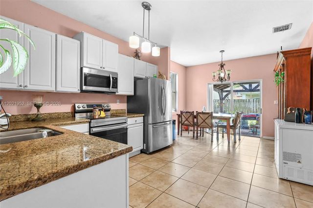 5 of 23 - 8956 Sw 215th Terrace, Cutler Bay, FL