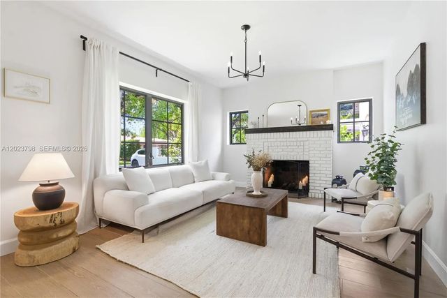 3 of 22 - 1220 Cordova Street, Coral Gables, FL