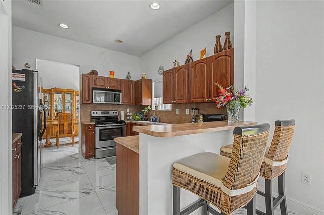 5 of 21 - 1551 Sw 154th Court, Miami, FL
