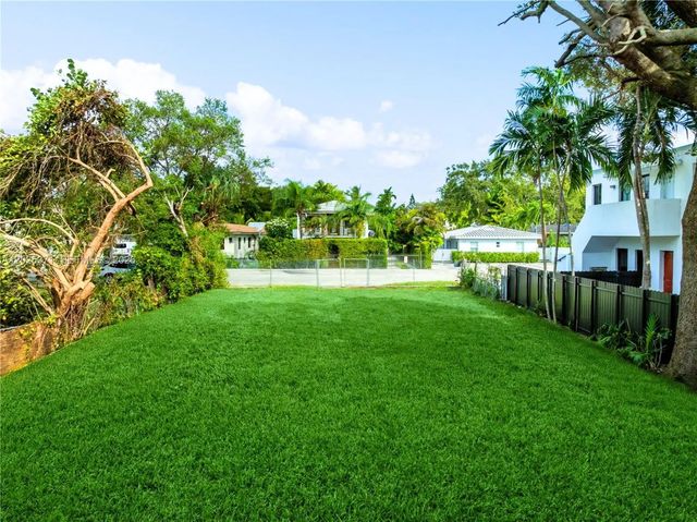 4 of 27 - 508 Ne 67th Street, Miami, FL