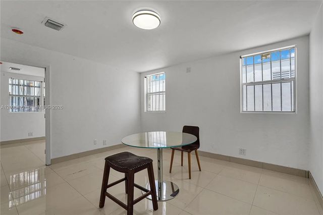 5 of 9 - 7525 Ne 3rd Place, Miami, FL
