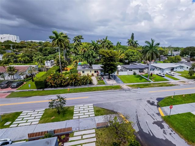 548 East Drive, Miami Springs