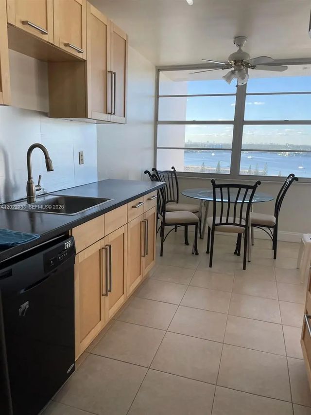 2 of 23 - 18021 Biscayne Boulevard #1701, Aventura, FL
