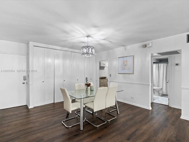 5 of 37 - 5005 Collins Avenue #222, Miami Beach, FL