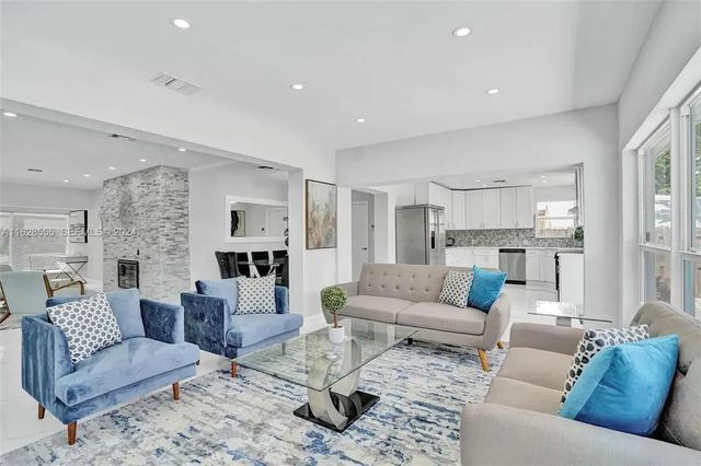 4 of 22 - 3421 Dover Road, Pompano Beach, FL