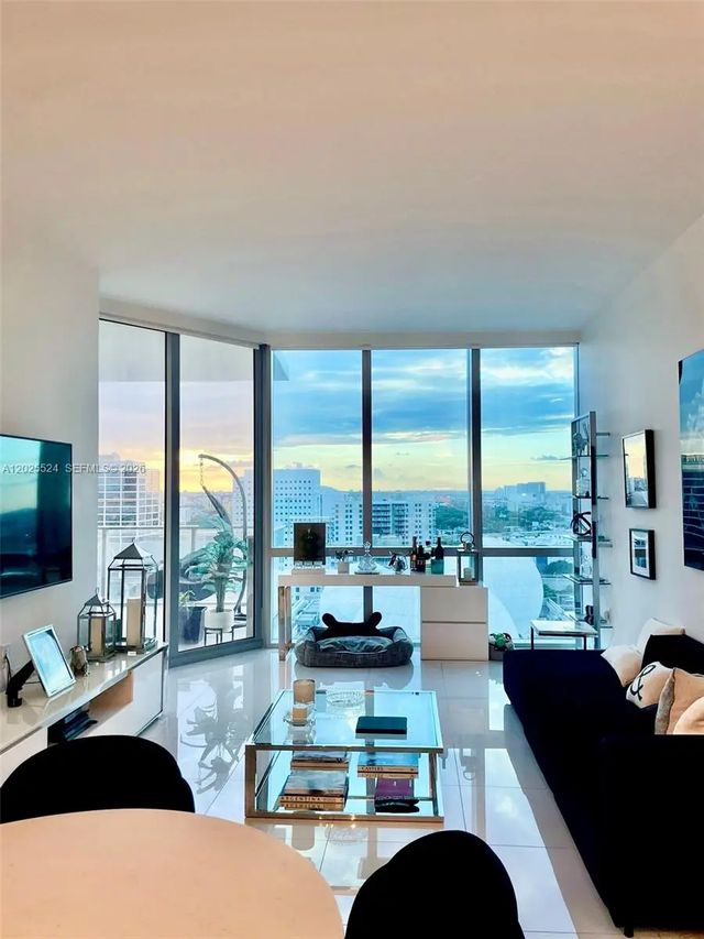 5 of 26 - 851 Ne 1st Avenue #1808, Miami, FL