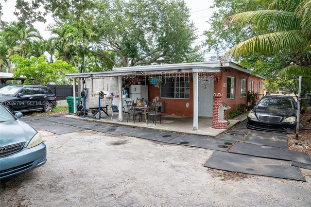 4 of 25 - 3401 Nw 15th Street, Miami, FL