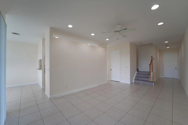 5 of 17 - 2202 Sw Cape Cod Drive, Port St. Lucie, FL