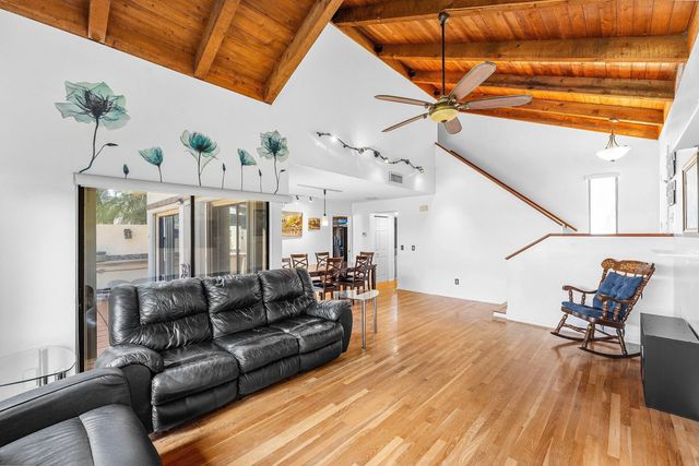 5 of 37 - 2810 Sand Pines Court, Lake Worth, FL