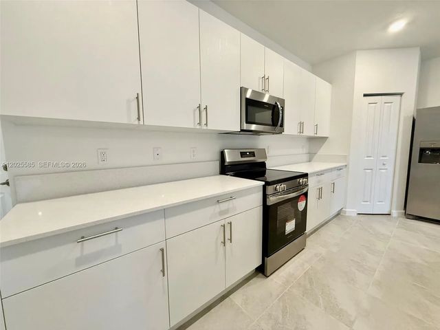3 of 19 - 2958 Park Place #5838, Dania Beach, FL