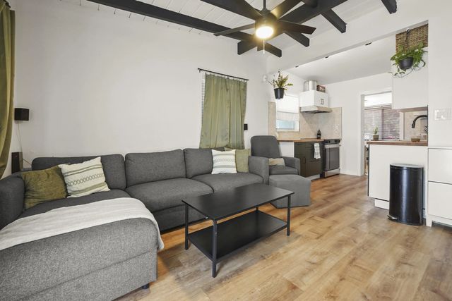 3 of 15 - 1657 Lauderdale Manor Drive, Fort Lauderdale, FL
