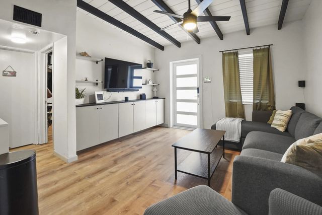 4 of 15 - 1657 Lauderdale Manor Drive, Fort Lauderdale, FL