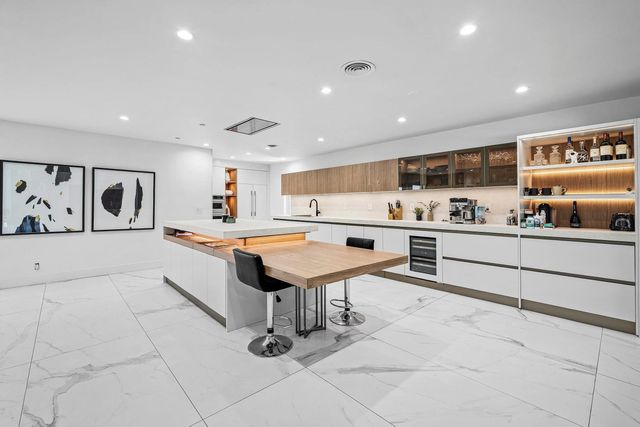 5 of 39 - 5920 Ne 21st Road, Fort Lauderdale, FL