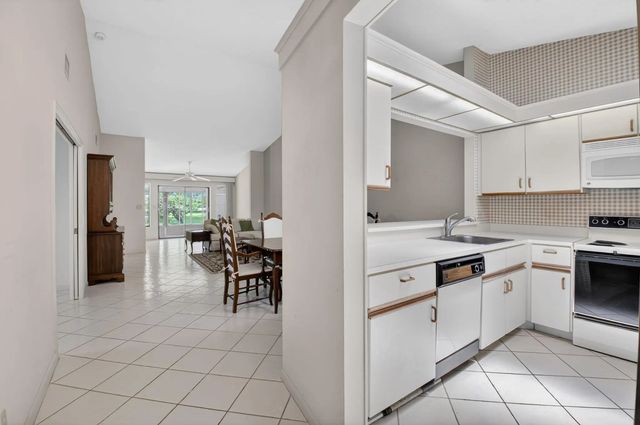 5 of 52 - 10939 Roebelini Palm Court #a, Boynton Beach, FL