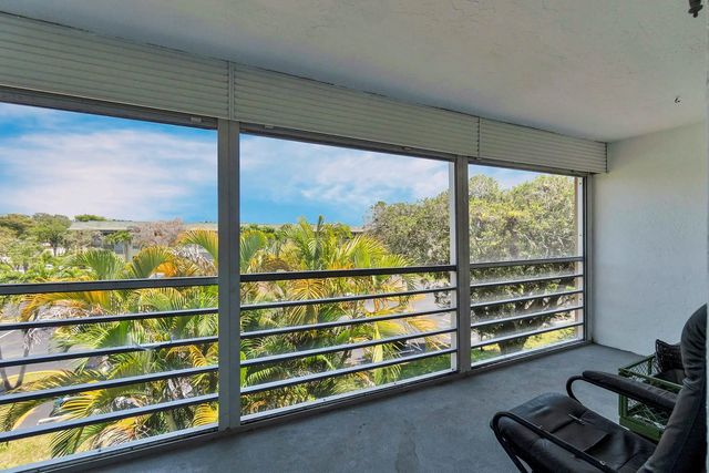 5190 E Sabal Palm Boulevard #304, Tamarac