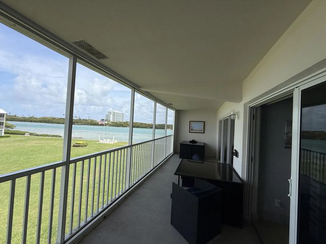 3 of 82 - 100 Waterway Road #e305, Tequesta, FL