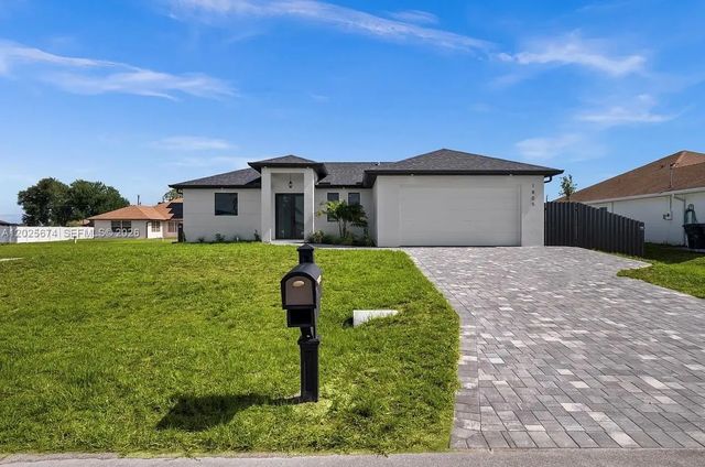 1805 Nw 12th Street, Cape Coral