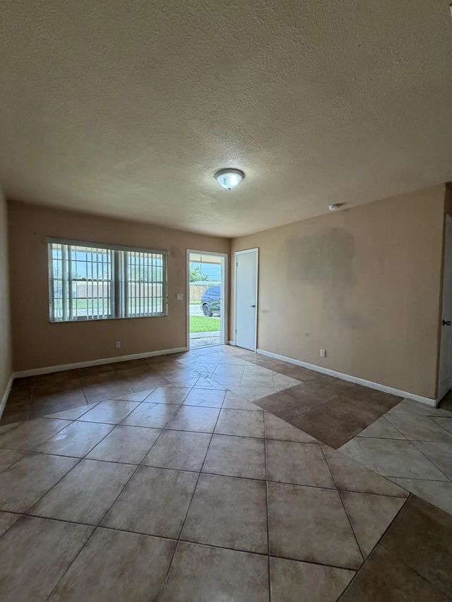 4 of 33 - 3243 Grove Road, Boynton Beach, FL