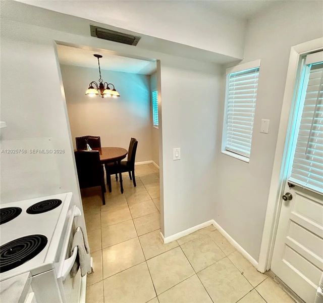 4 of 16 - 2213 Ne 1st Court #203, Boynton Beach, FL