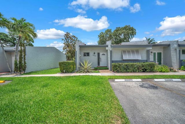 2 of 33 - 2347 N 37th Avenue, Hollywood, FL
