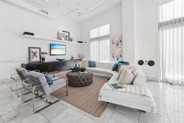 5 of 60 - 2001 Meridian Avenue #101, Miami Beach, FL