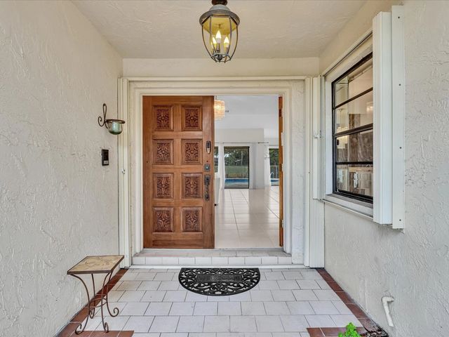 4 of 42 - 5302 Piping Rock Drive, Boynton Beach, FL
