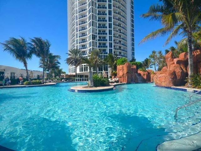 2 of 24 - 18001 Collins Avenue #2814, Sunny Isles Beach, FL