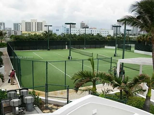 4 of 24 - 18001 Collins Avenue #2814, Sunny Isles Beach, FL