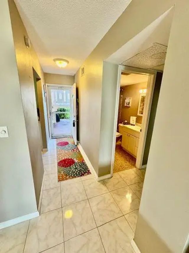 3 of 42 - 2615 Garden Drive S #101, Lake Worth, FL