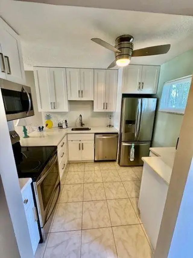 5 of 42 - 2615 Garden Drive S #101, Lake Worth, FL