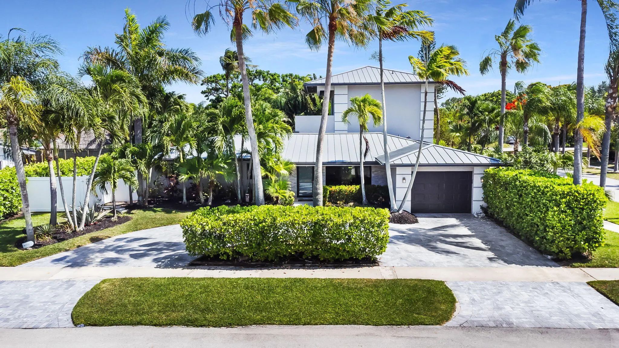 1100 Se 5th Court, Deerfield Beach