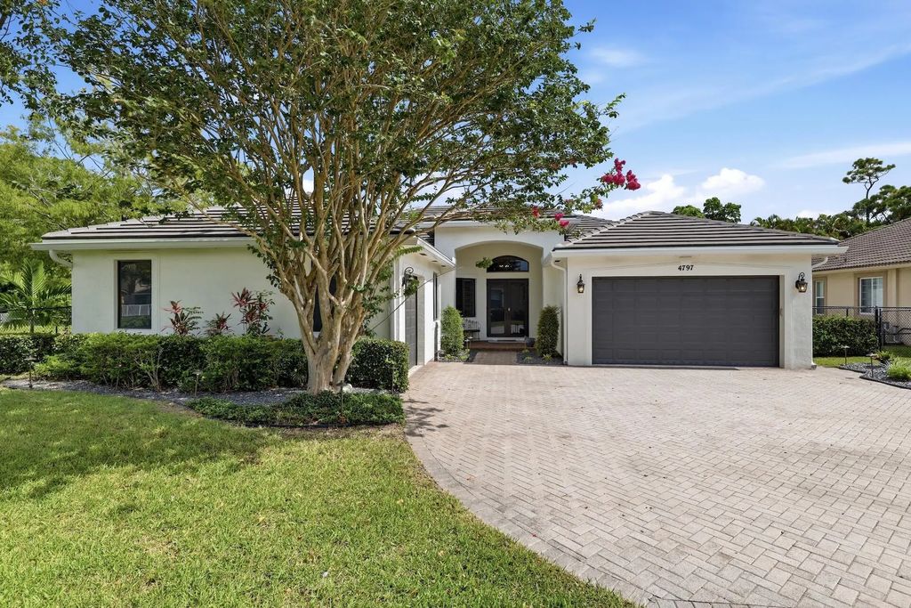 4797 Nw 72nd Place, Coconut Creek