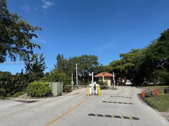 6101 N Falls Circle Drive #312, Lauderhill