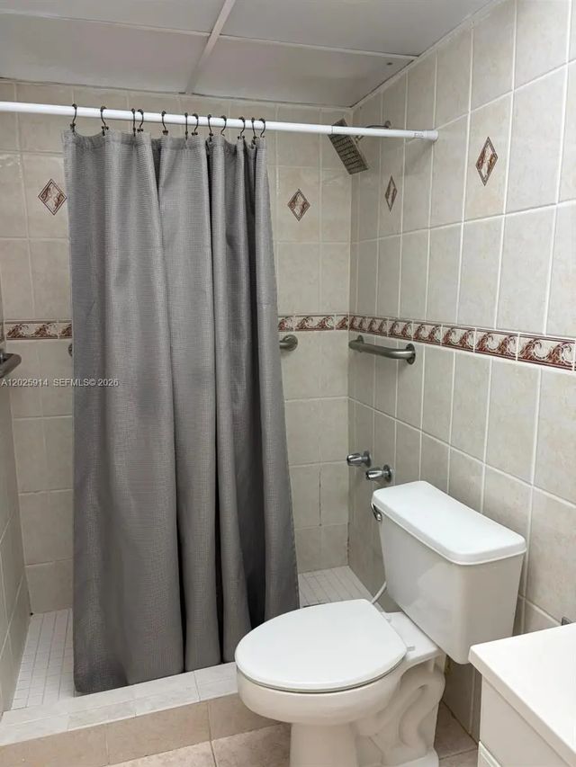 5 of 15 - 6820 W Flagler Street #212, Miami, FL